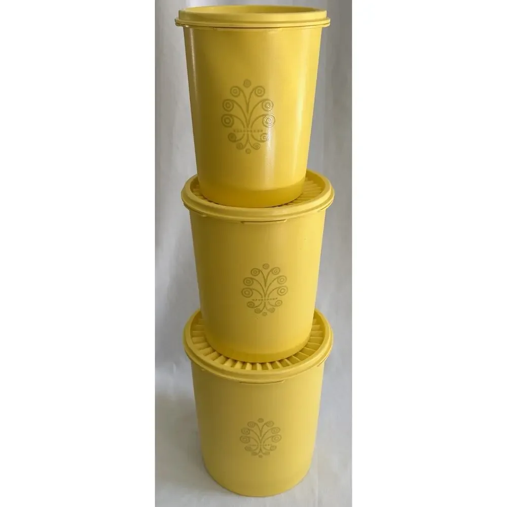 Set of 3 VINTAGE TUPPERWARE CANISTER W/LID SUNSHINE YELLOW NESTING CANISTERS